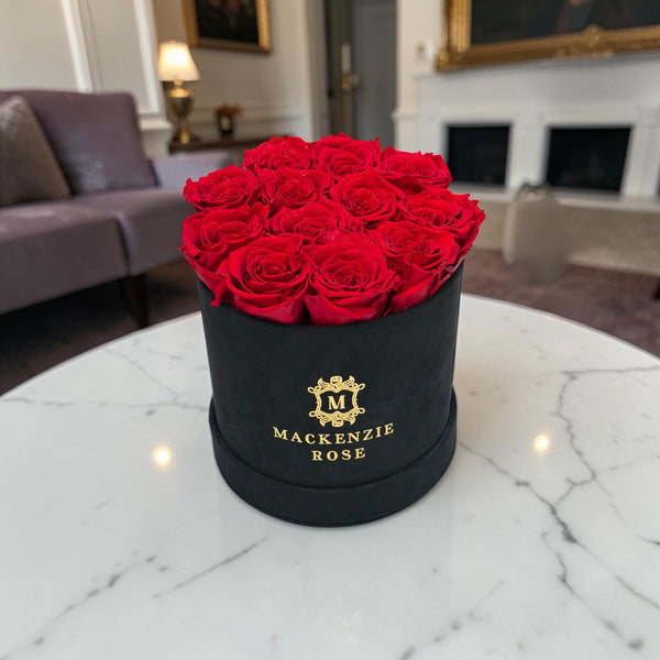 12 Preserved Roses in Medium Black Round Velvet Box